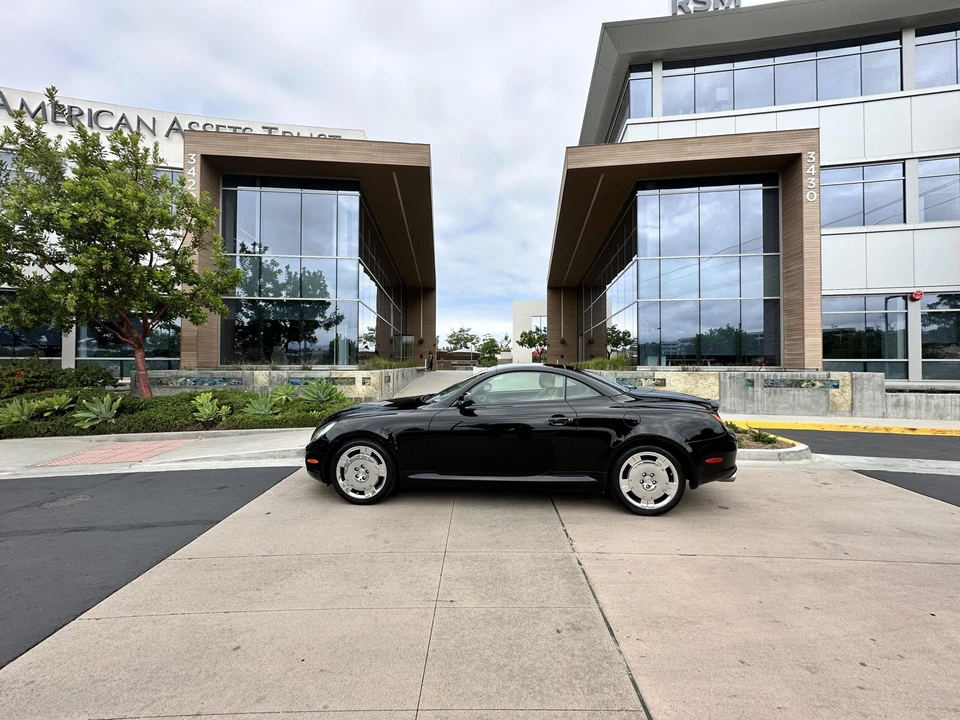 2002 Lexus SC430 - Image 4 of 31