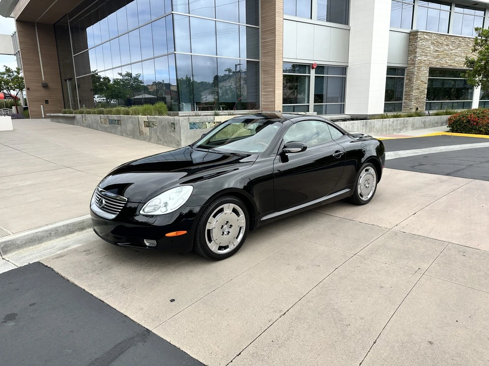2002 Lexus SC430 - Image 2 of 31