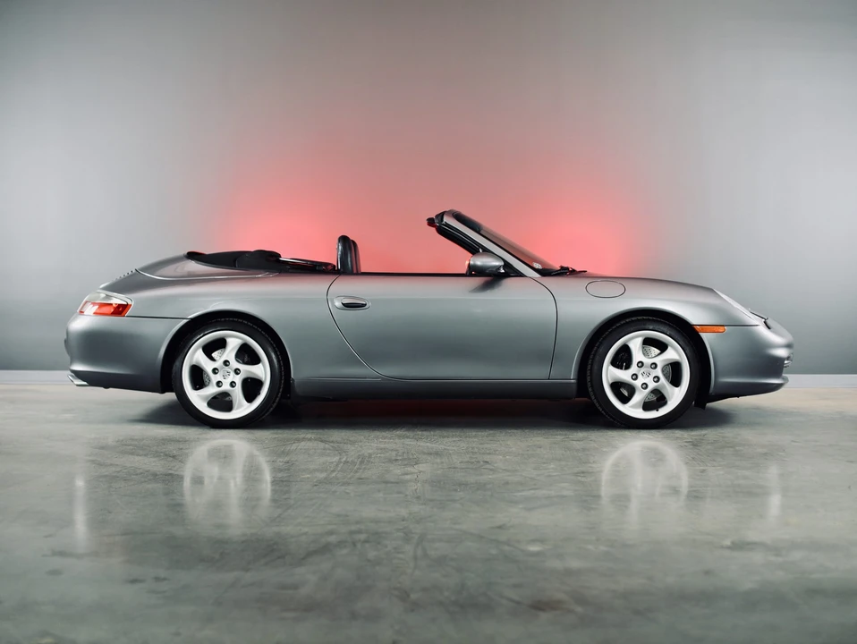 2002 Porsche 996 Carrera - Image 10 of 31