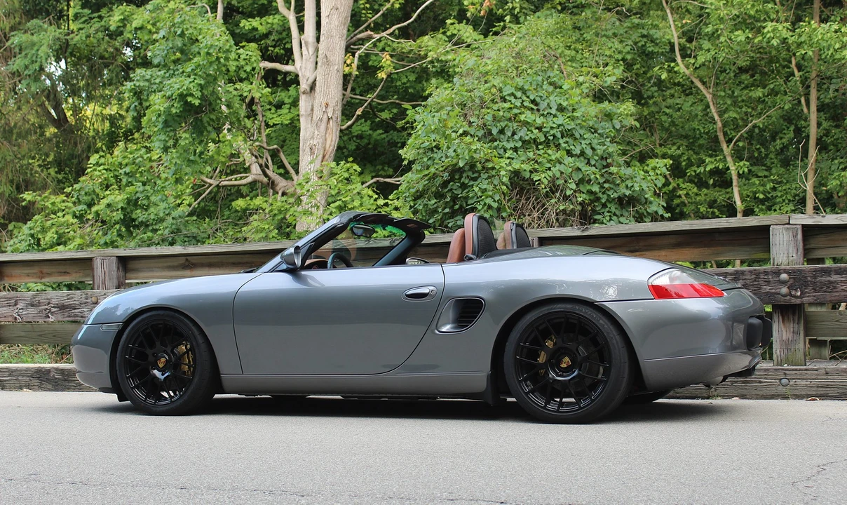 2002 Porsche 986 Boxster S - Image 12 of 31