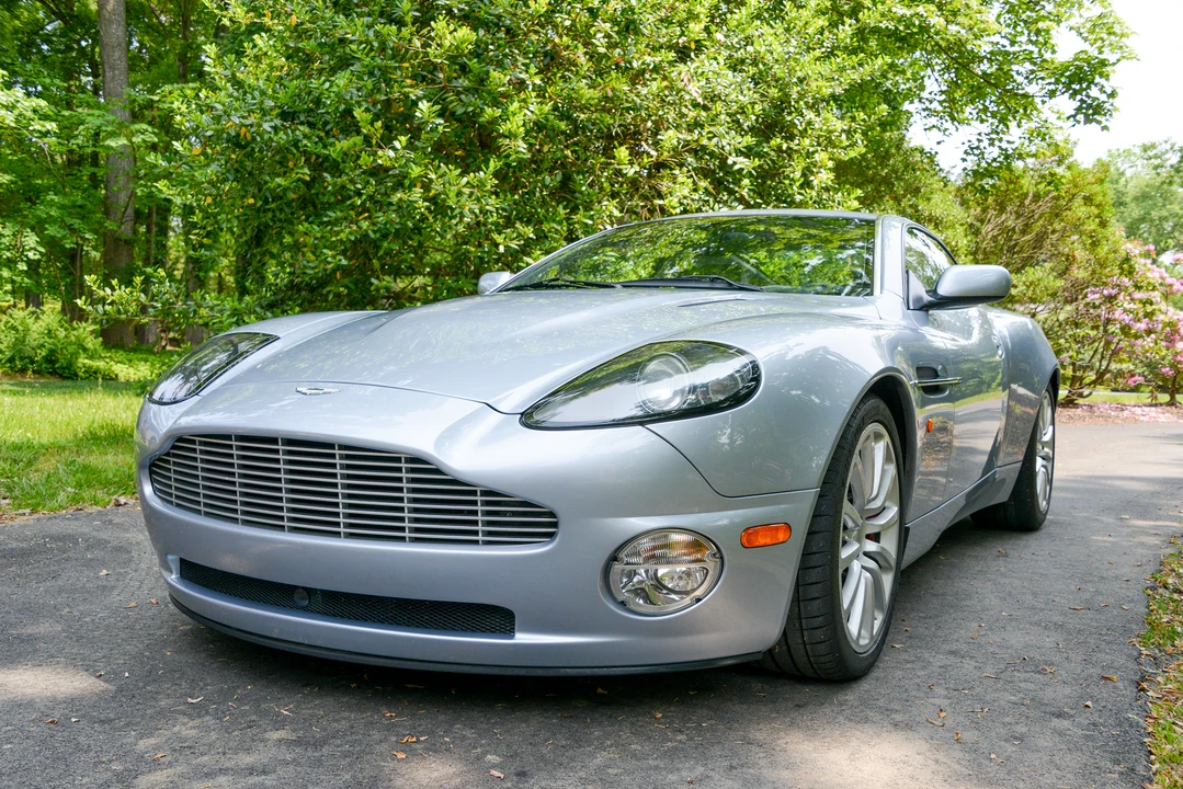 2003 Aston Martin Vanquish 1st Gen - Image 3 of 31
