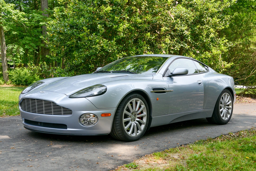 2003 Aston Martin Vanquish 1st Gen - Image 2 of 31