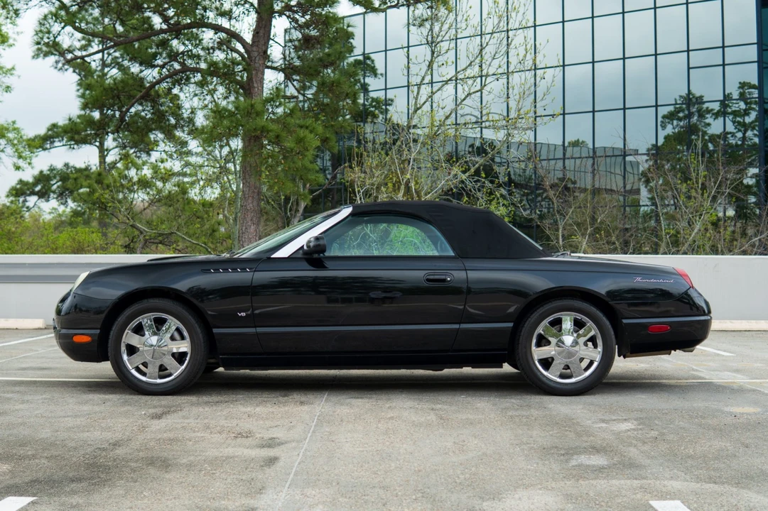 2003 Ford Thunderbird 11th Gen - Image 3 of 7