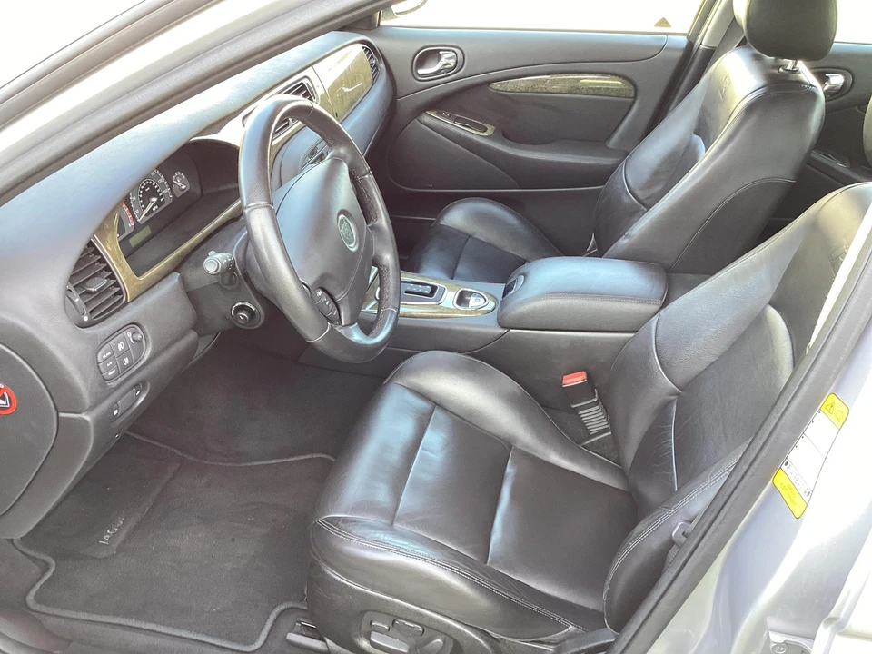 2003 Jaguar S-Type 2nd Gen - Image 19 of 31