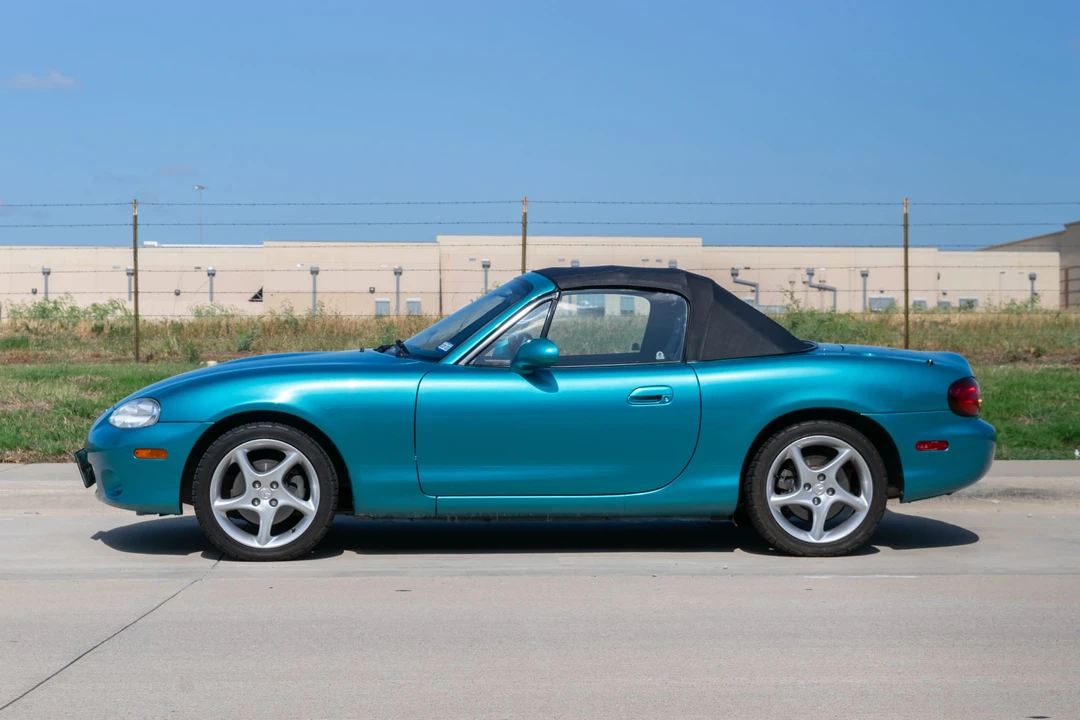 2003 Mazda NB MX-5 Miata - Image 16 of 31