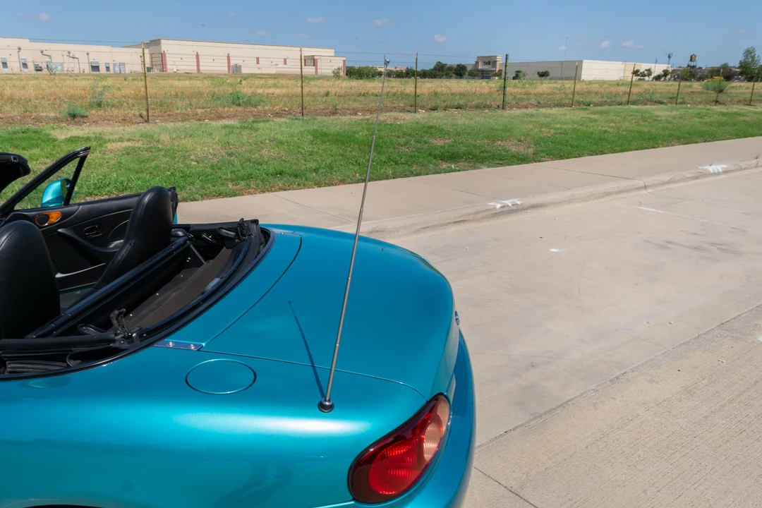 2003 Mazda NB MX-5 Miata - Image 23 of 31