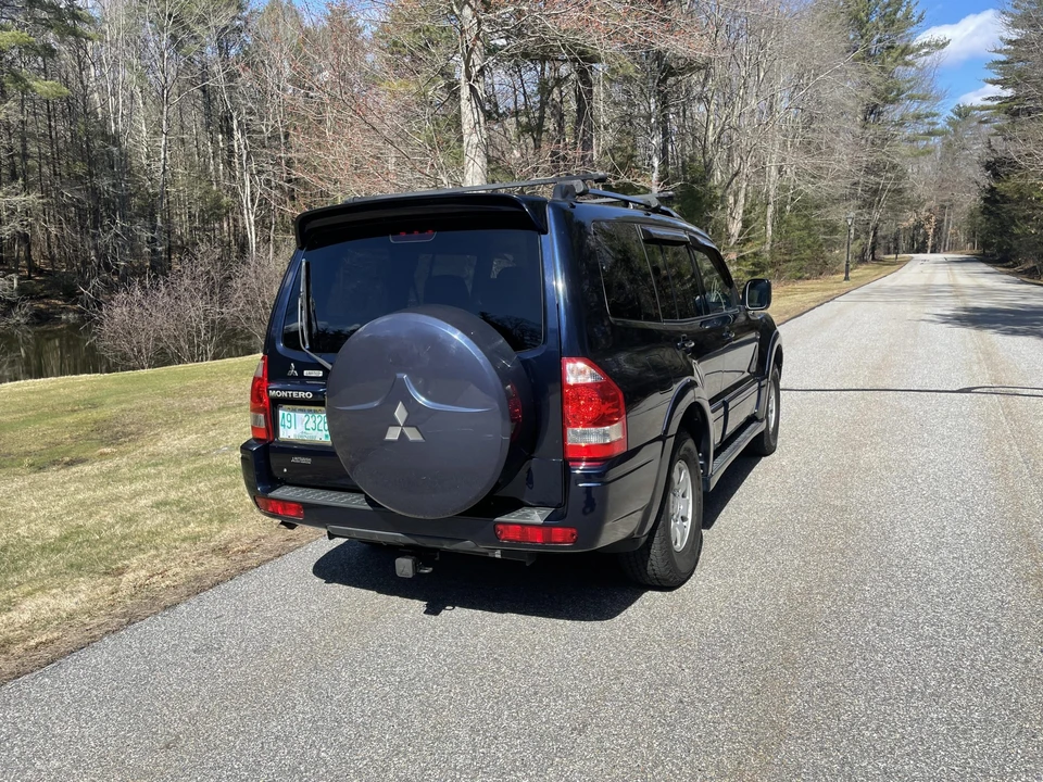 2003 Mitsubishi Pajero/Montero 3rd Gen - Image 27 of 31