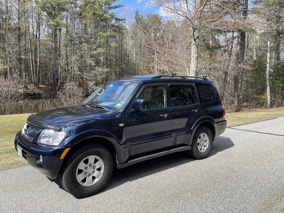 2003 Mitsubishi Pajero/Montero 3rd Gen - Image 3 of 31
