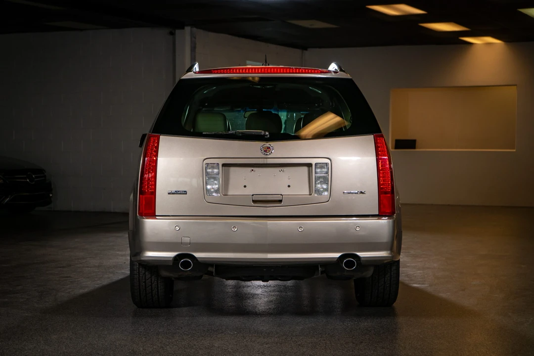 2004 Cadillac SRX - Image 15 of 31