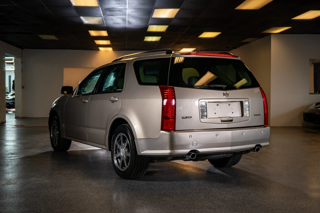 2004 Cadillac SRX - Image 20 of 31