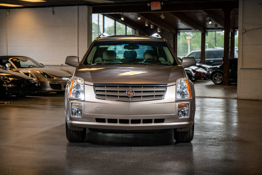 2004 Cadillac SRX - Image 6 of 31