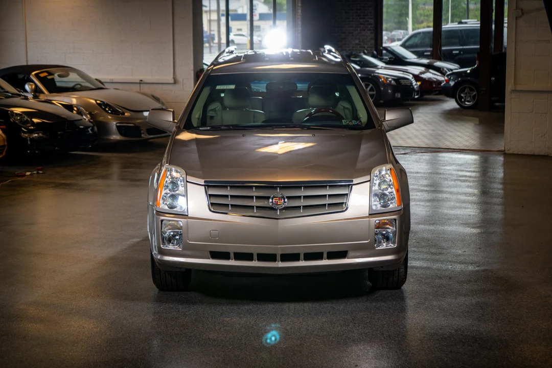 2004 Cadillac SRX - Image 4 of 31