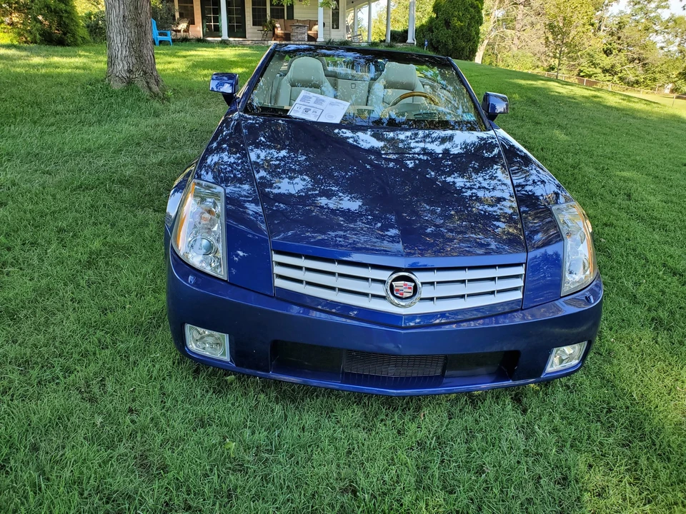 2004 Cadillac XLR - Image 30 of 31