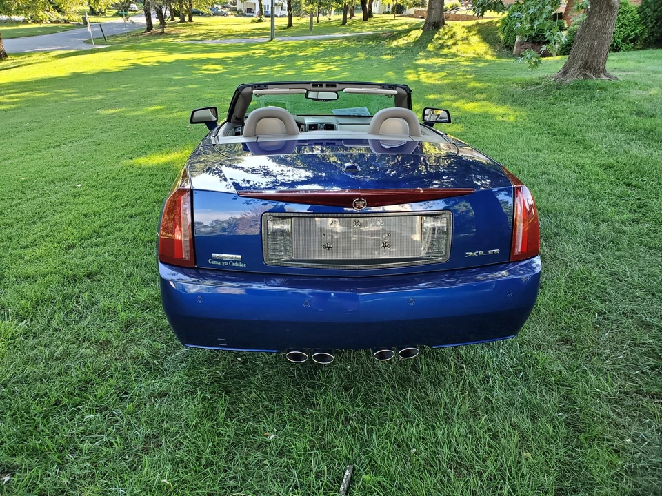 2004 Cadillac XLR - Image 18 of 31
