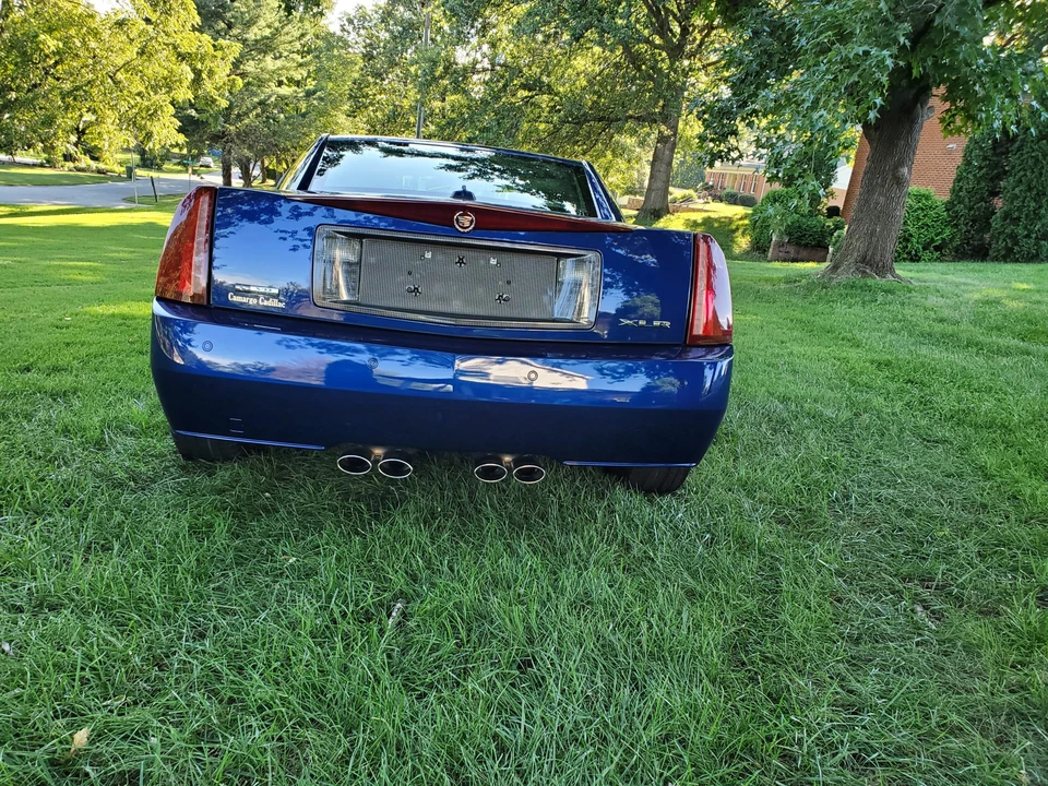 2004 Cadillac XLR - Image 17 of 31