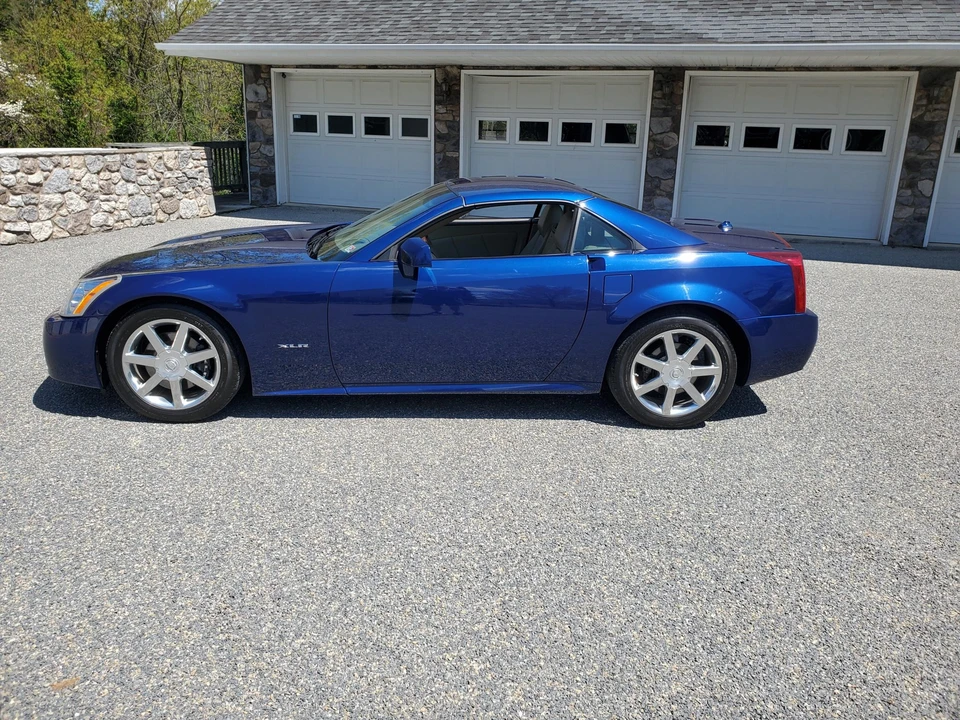 2004 Cadillac XLR - Image 3 of 31