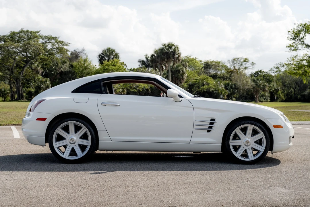 2004 Chrysler Crossfire - Image 8 of 31