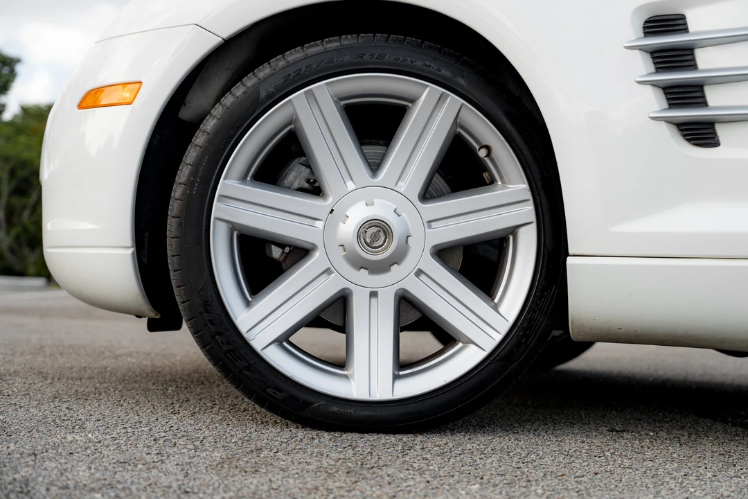 2004 Chrysler Crossfire - Image 29 of 31