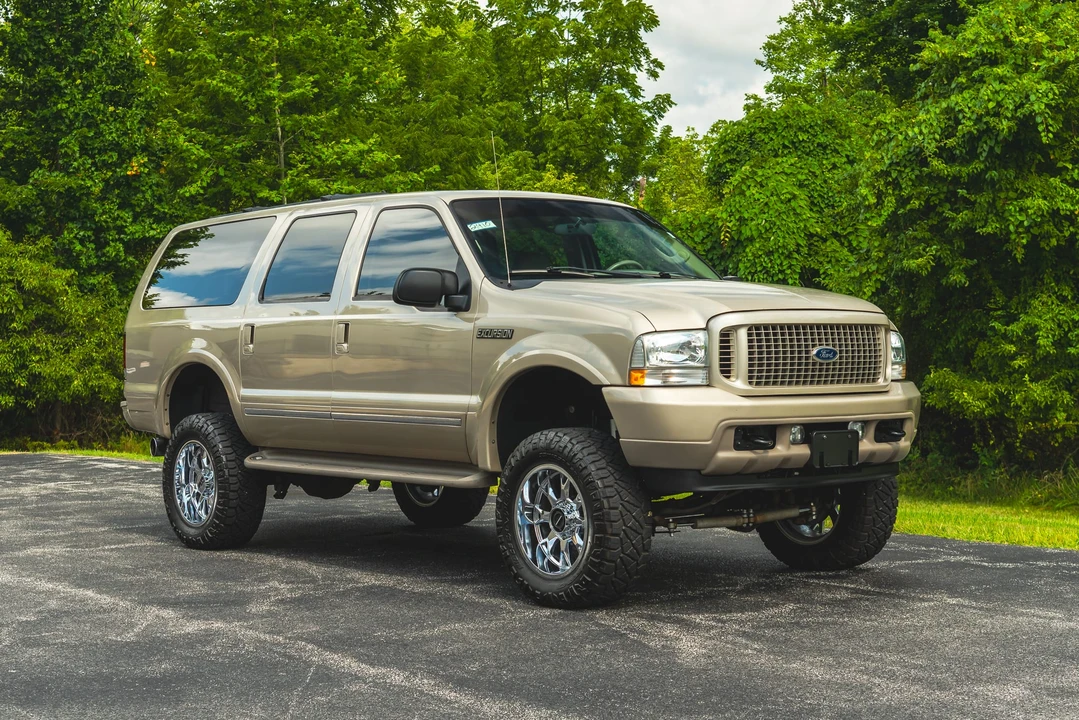 2004 Ford Excursion - Image 26 of 31