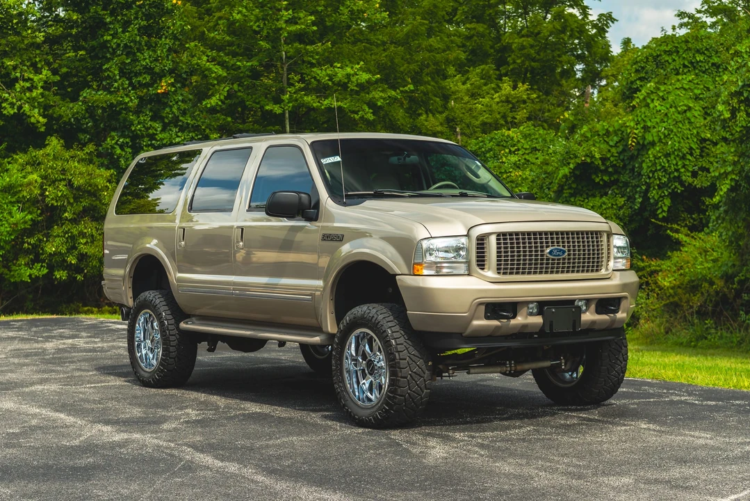 2004 Ford Excursion - Image 30 of 31