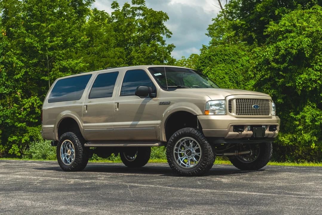 2004 Ford Excursion - Image 28 of 31