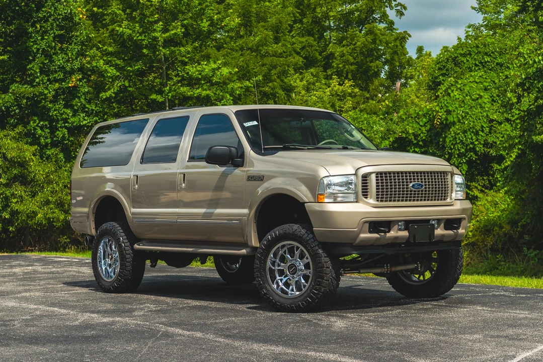 2004 Ford Excursion - Image 29 of 31