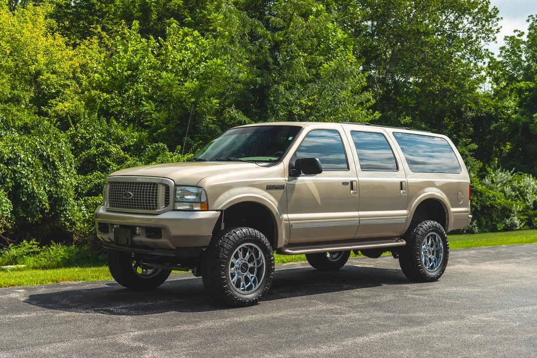 2004 Ford Excursion - Image 6 of 31