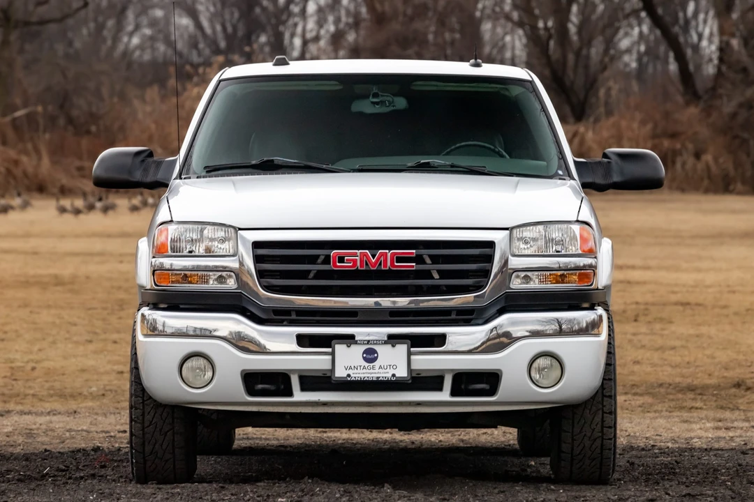2004 GMC Sierra Heavy Duty 2nd Gen - Image 19 of 31