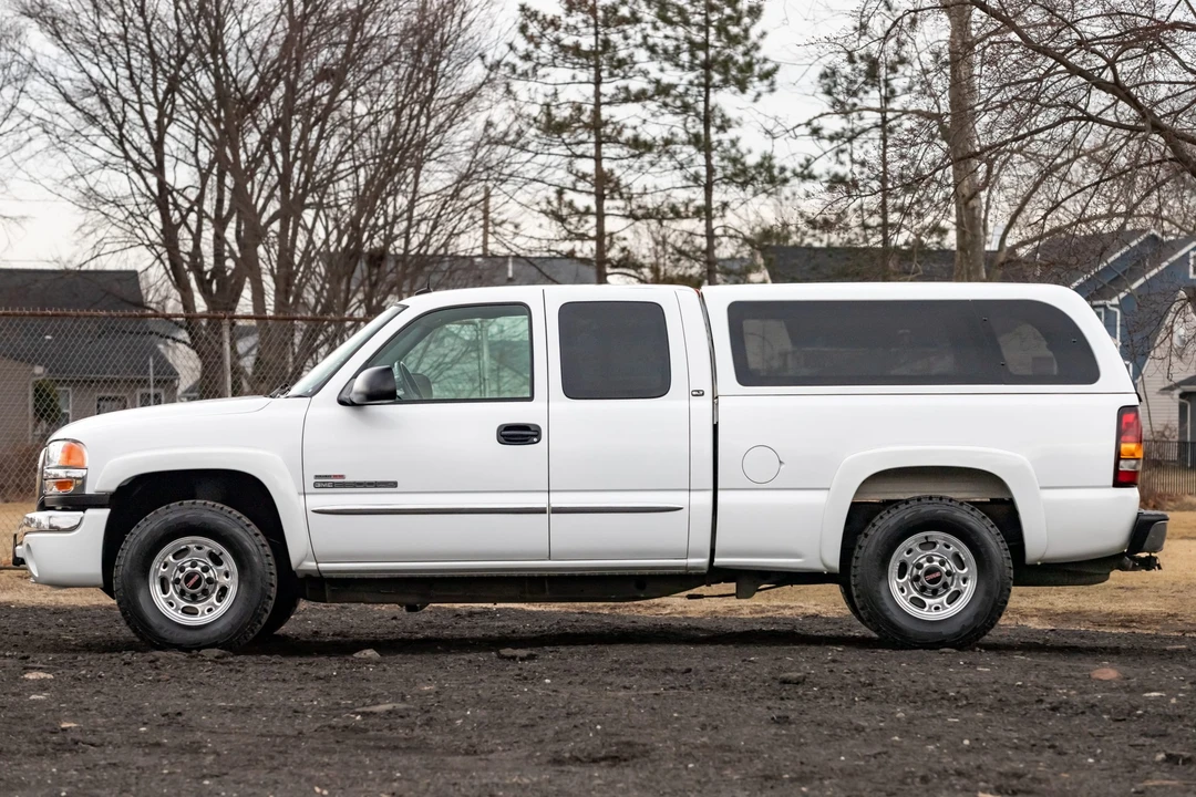 2004 GMC Sierra Heavy Duty 2nd Gen - Image 7 of 31