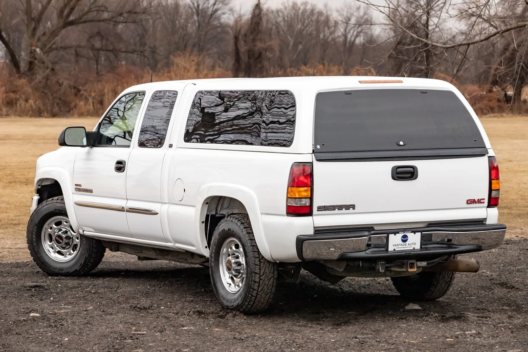 2004 GMC Sierra Heavy Duty 2nd Gen - Image 9 of 31