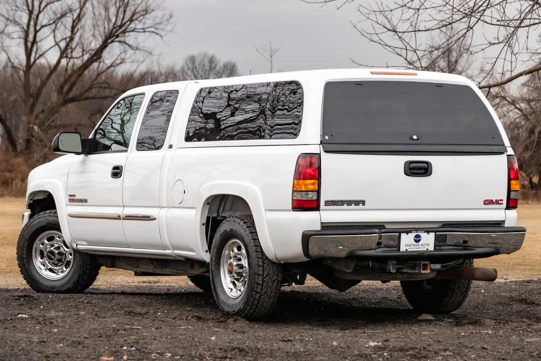 2004 GMC Sierra Heavy Duty 2nd Gen - Image 10 of 31