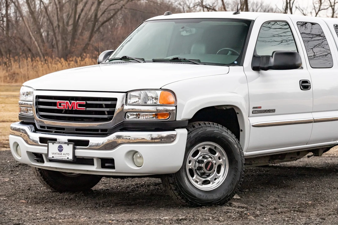 2004 GMC Sierra Heavy Duty 2nd Gen - Image 21 of 31