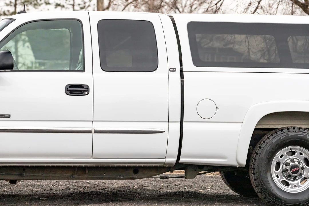 2004 GMC Sierra Heavy Duty 2nd Gen - Image 24 of 31
