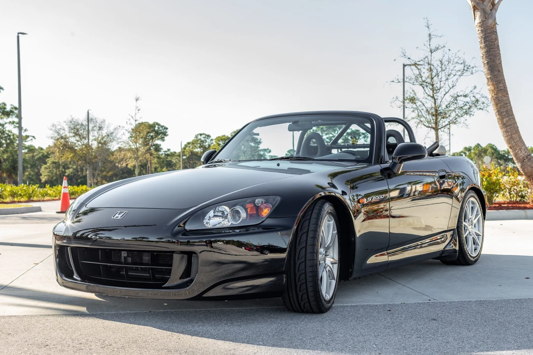 2004 Honda AP2 S2000 - Image 2 of 31