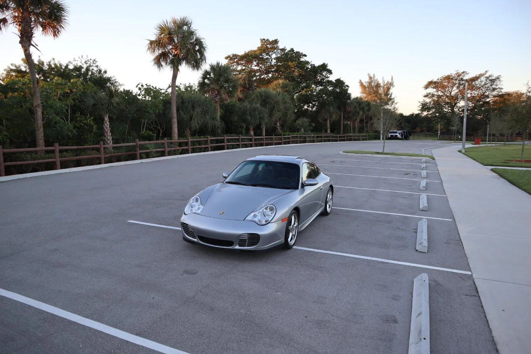 2004 Porsche 996 Carrera - Image 8 of 31