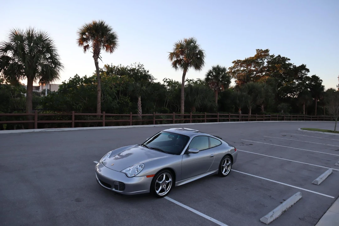 2004 Porsche 996 Carrera - Image 7 of 31