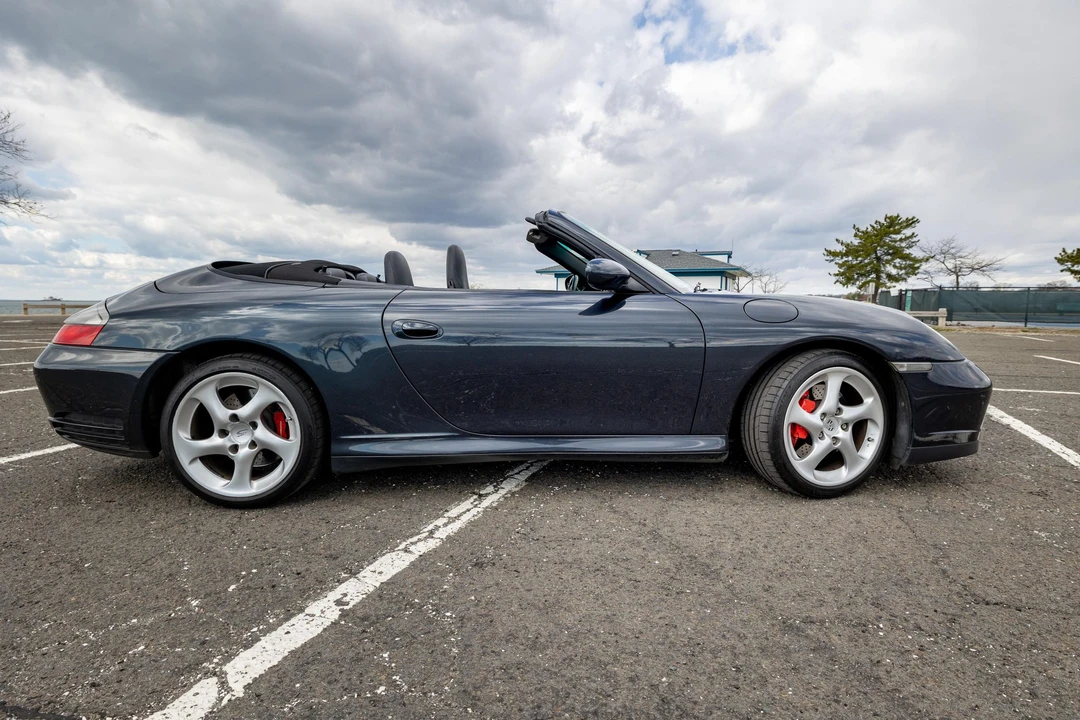 2004 Porsche 996 Carrera 4S - Image 11 of 31