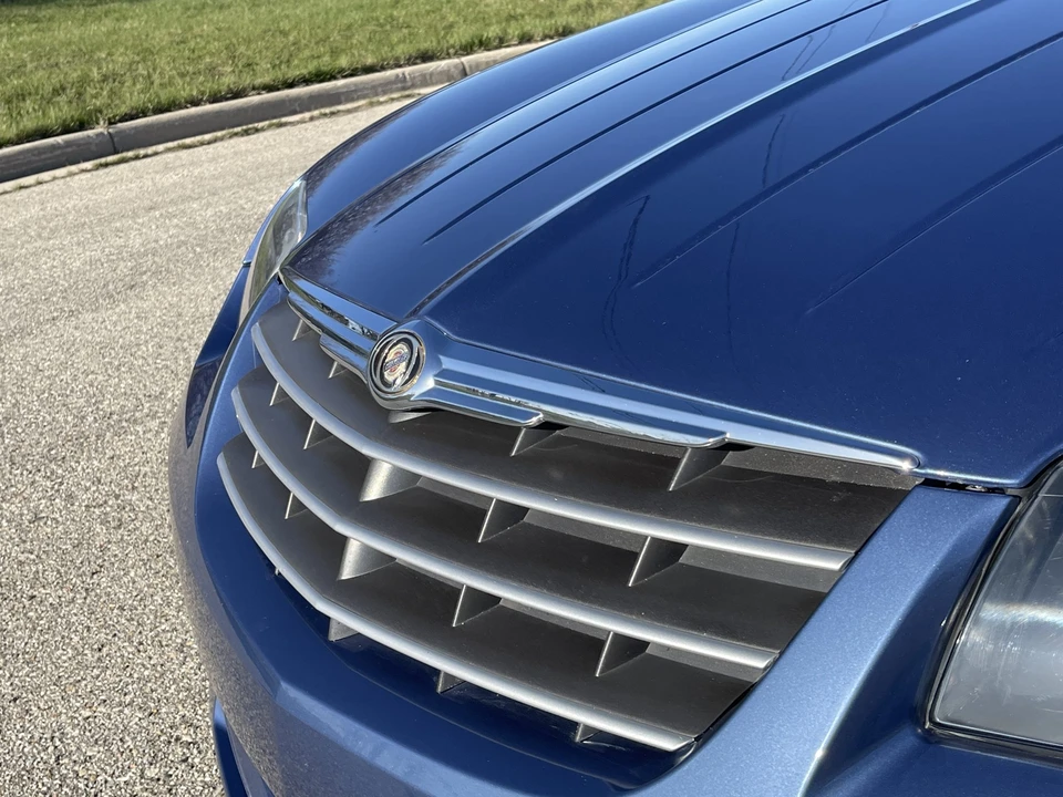 2005 Chrysler Crossfire - Image 13 of 31
