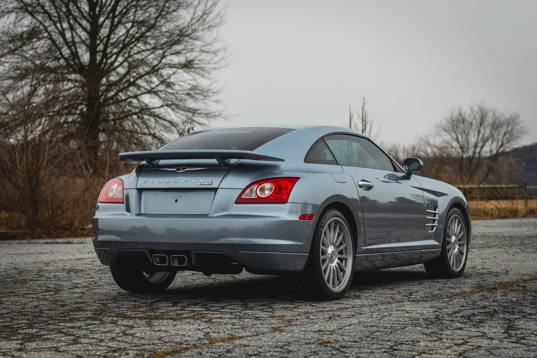 2005 Chrysler Crossfire - Image 24 of 31