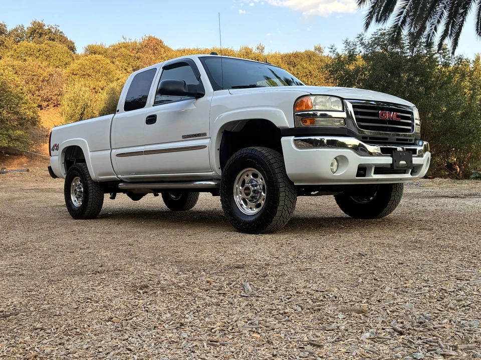2005 GMC Sierra Heavy Duty 2nd Gen - Image 23 of 31