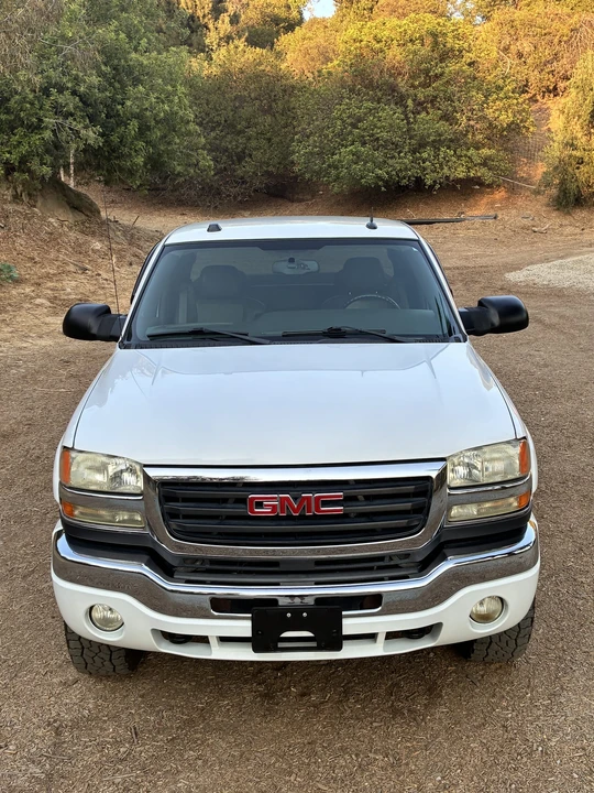 2005 GMC Sierra Heavy Duty 2nd Gen - Image 24 of 31