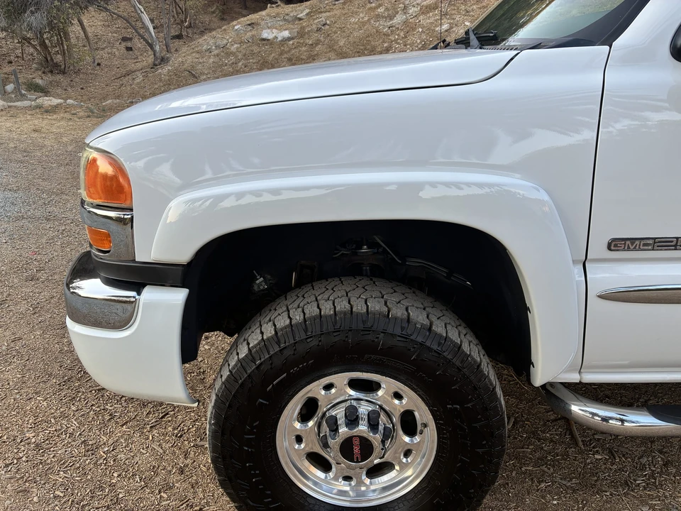 2005 GMC Sierra Heavy Duty 2nd Gen - Image 28 of 31