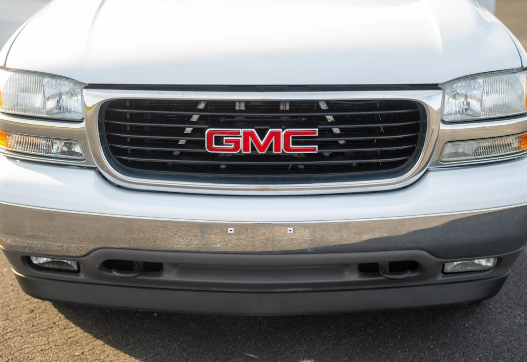 2005 GMC Yukon 2nd Gen - Image 30 of 31