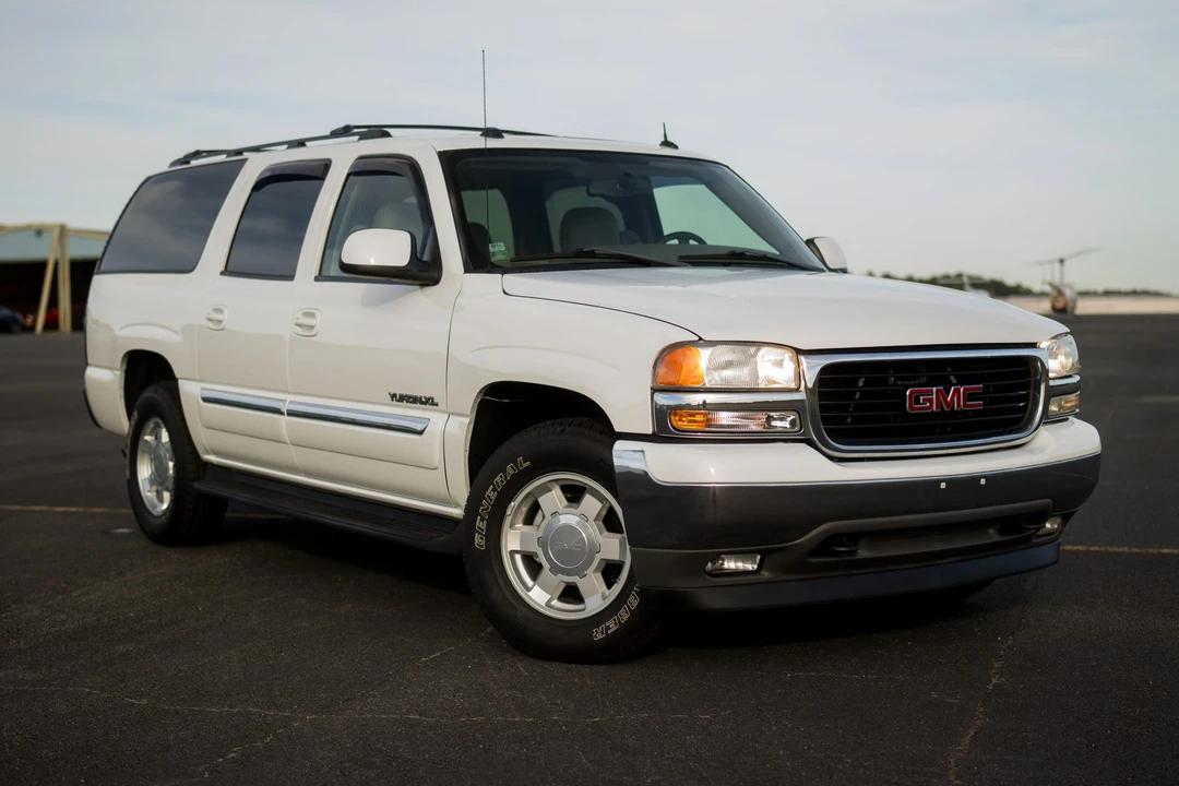 2005 GMC Yukon 2nd Gen - Image 12 of 31