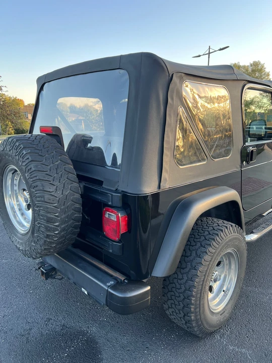 2005 Jeep TJ Wrangler - Image 16 of 31