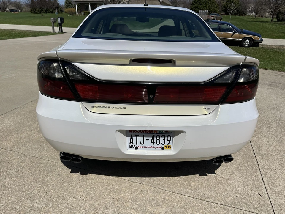 2005 Pontiac Bonneville 5th+ Gen - Image 8 of 31