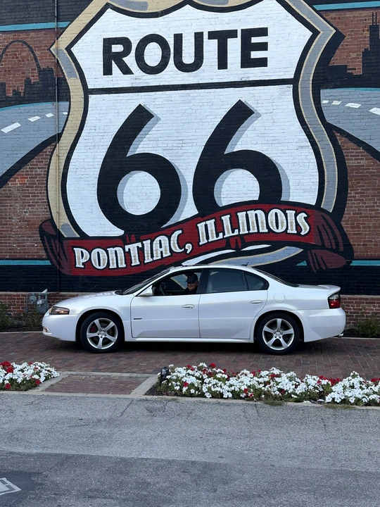 2005 Pontiac Bonneville 5th+ Gen - Image 4 of 31