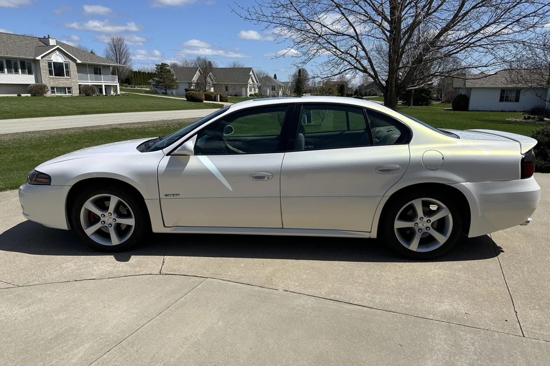 2005 Pontiac Bonneville 5th+ Gen - Image 3 of 31