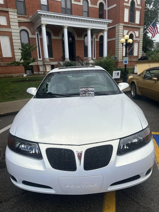 2005 Pontiac Bonneville 5th+ Gen - Image 15 of 31