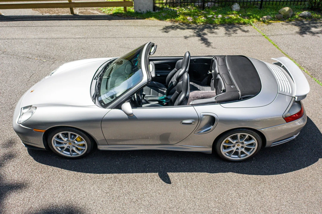 2005 Porsche 996 Turbo - Image 13 of 31